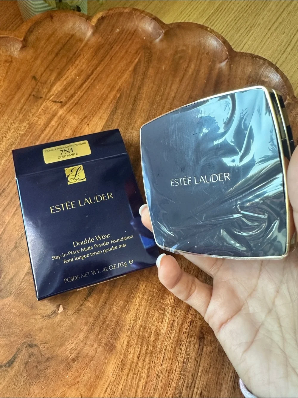 Estee Lauder Double Wear Matte Powder Foundation - Deep Amber (7N1)